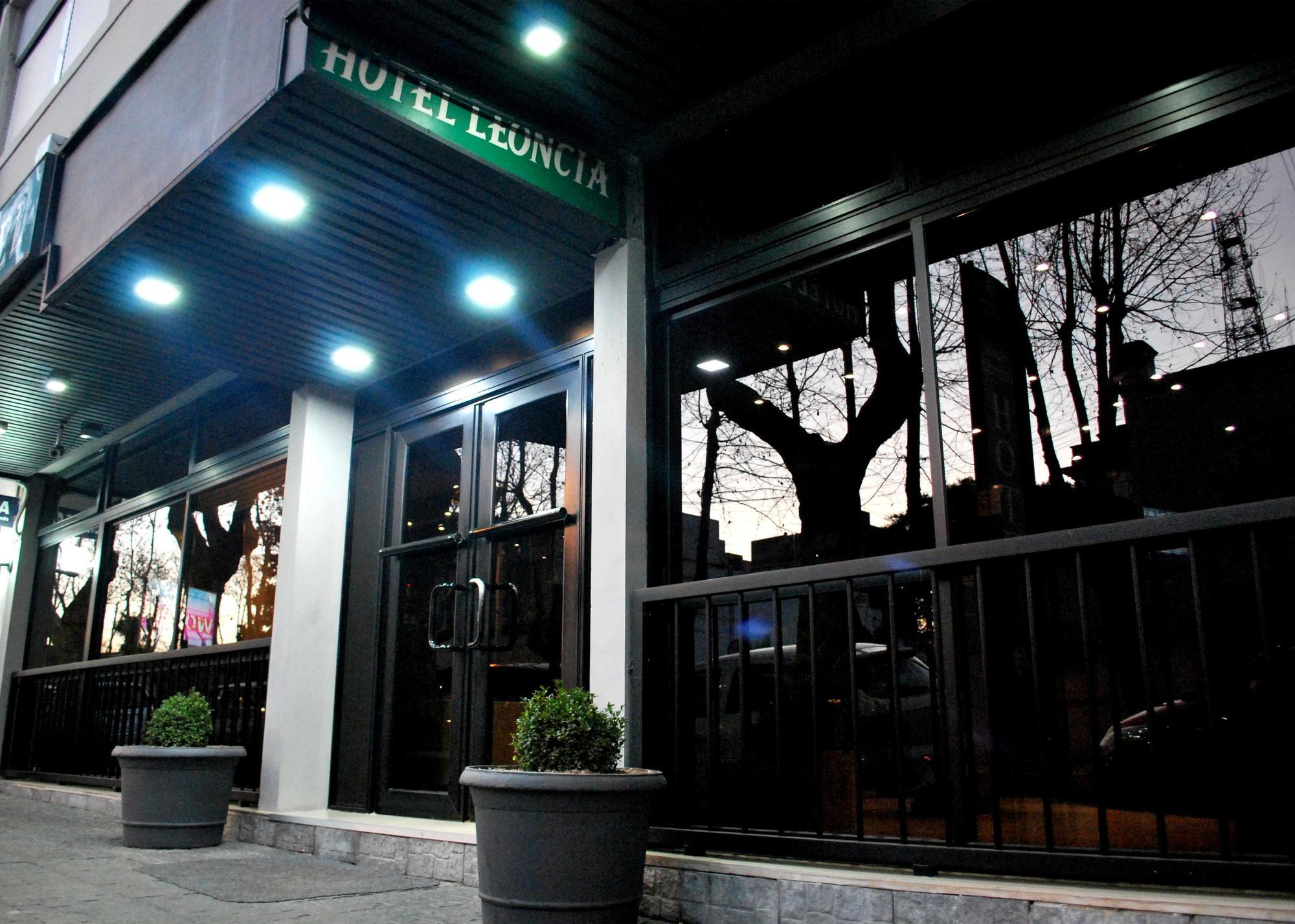Hotel Leoncia Colonia del Sacramento Ngoại thất bức ảnh